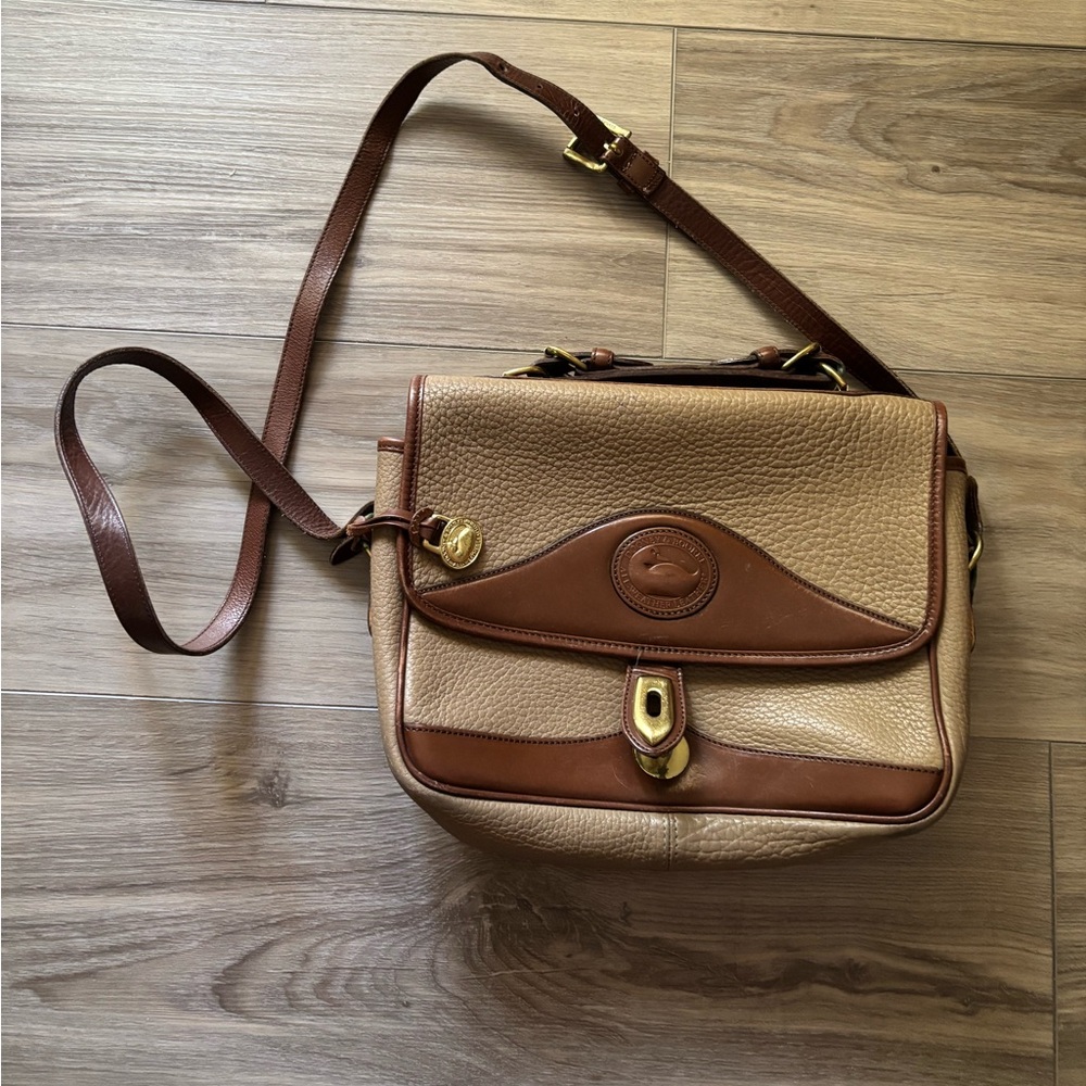 Dooney & Bourke Carrier Bag